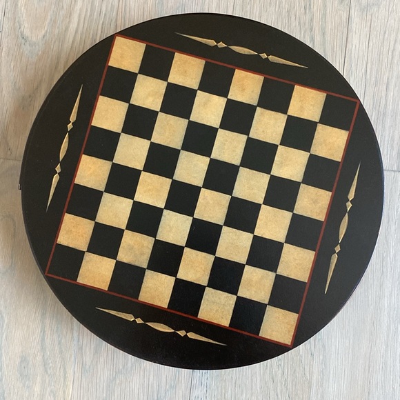 Frye's Measure Mill Shaker Chess Box - Picture 2 of 12